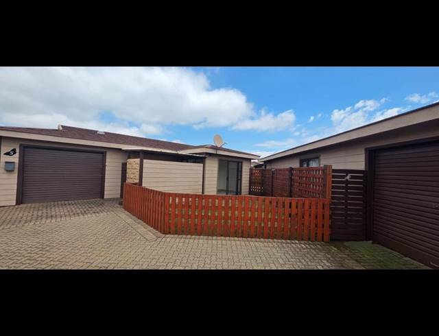 2 BEDROOM PROPERTY TO RENT IN HENLEY-ON-KLIP